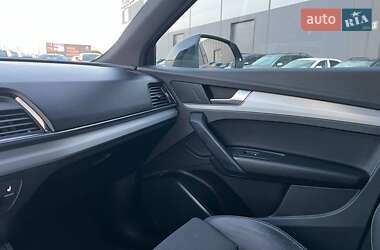 Позашляховик / Кросовер Audi Q5 2022 в 