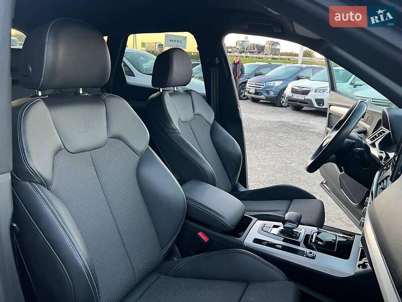 Внедорожник / Кроссовер Audi Q5 2022 в Львове