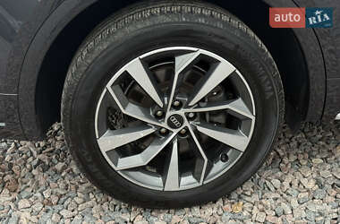 Позашляховик / Кросовер Audi Q5 2021 в 