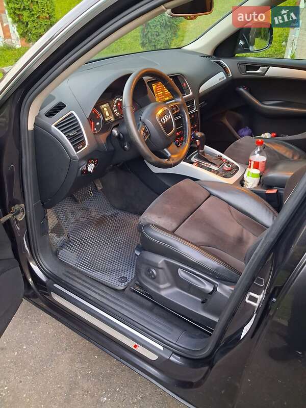 Внедорожник / Кроссовер Audi Q5 2010 в Хмельницком