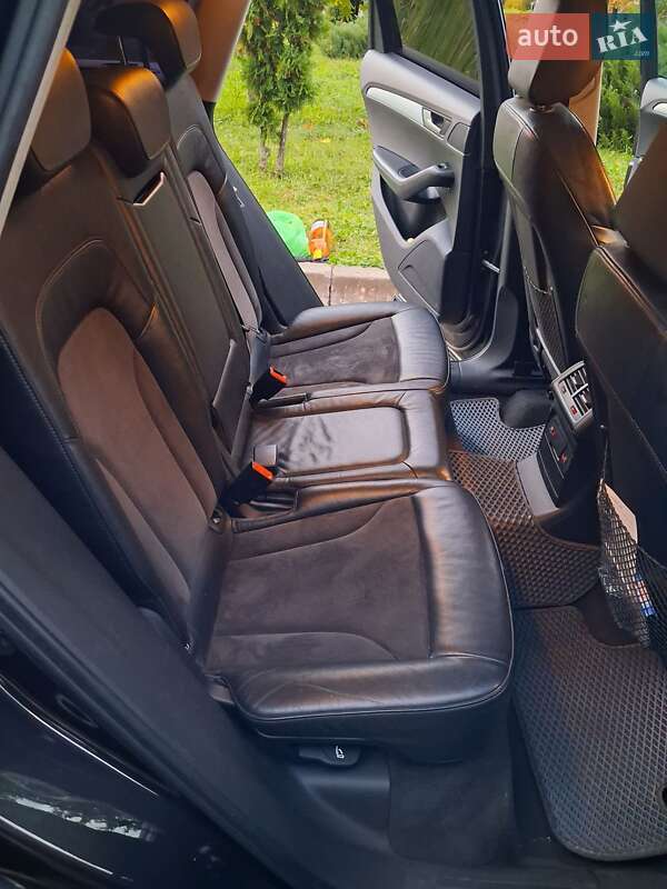 Внедорожник / Кроссовер Audi Q5 2010 в Хмельницком