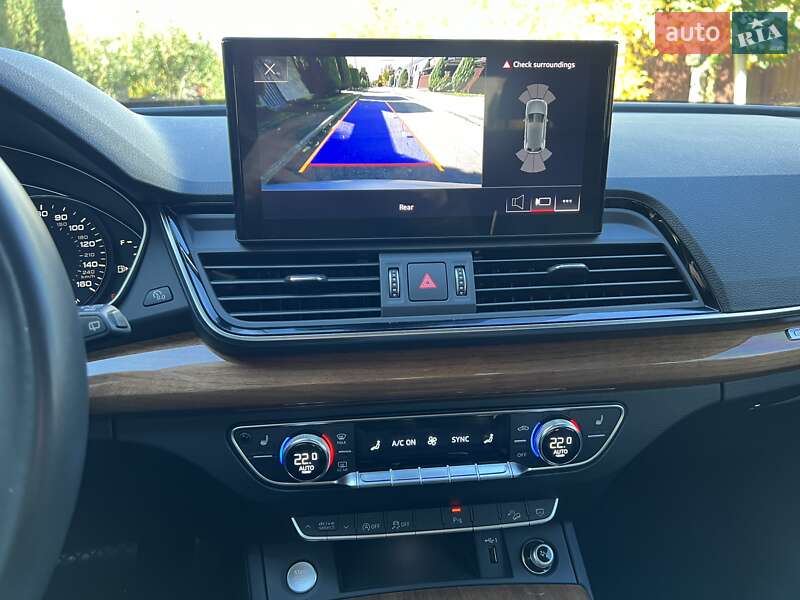 Позашляховик / Кросовер Audi Q5 2020 в Києві