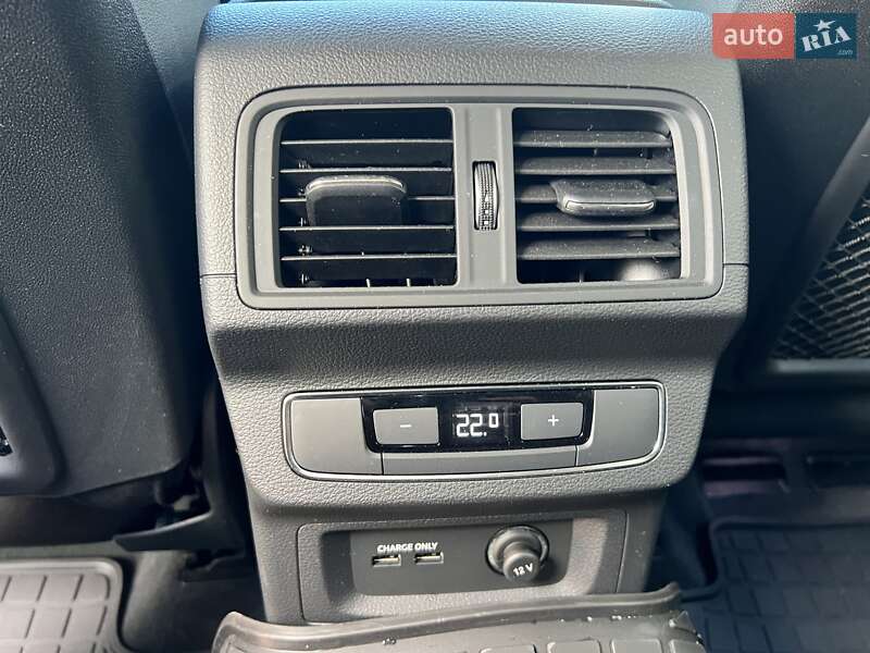 Позашляховик / Кросовер Audi Q5 2020 в Києві