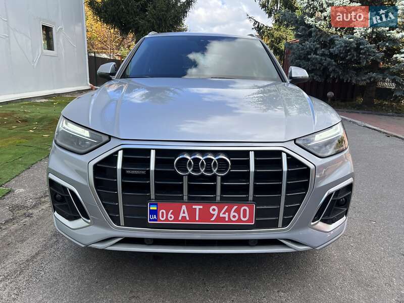 Позашляховик / Кросовер Audi Q5 2020 в Києві