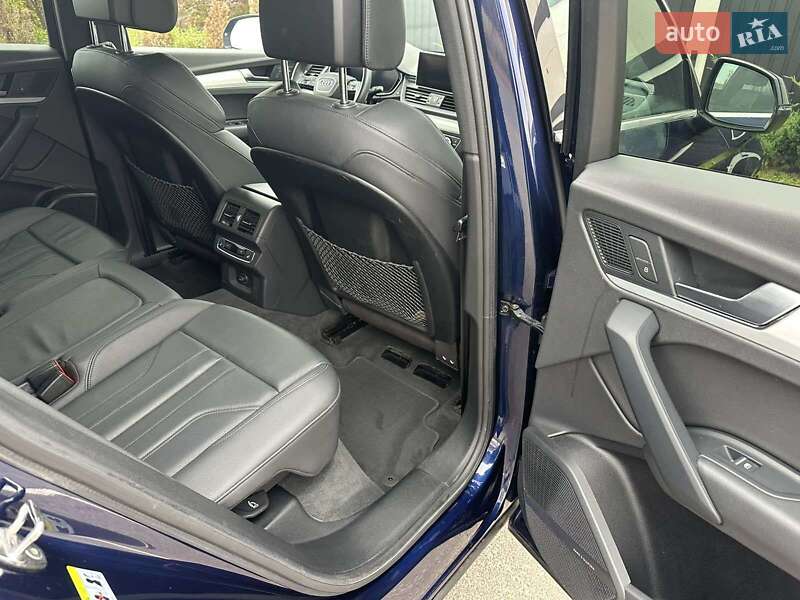 Позашляховик / Кросовер Audi Q5 2019 в Києві фото 14 Позашляховик / Кросовер Audi Q5 2019 в Києві