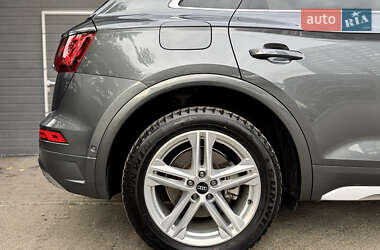 Позашляховик / Кросовер Audi Q5 2021 в  фото 14 Позашляховик / Кросовер Audi Q5 2021 в