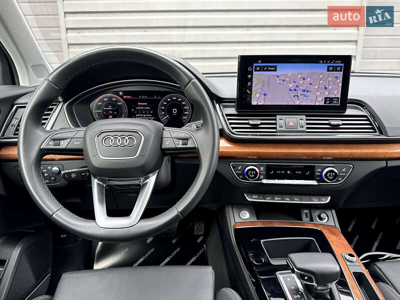 Позашляховик / Кросовер Audi Q5 2021 в Києві