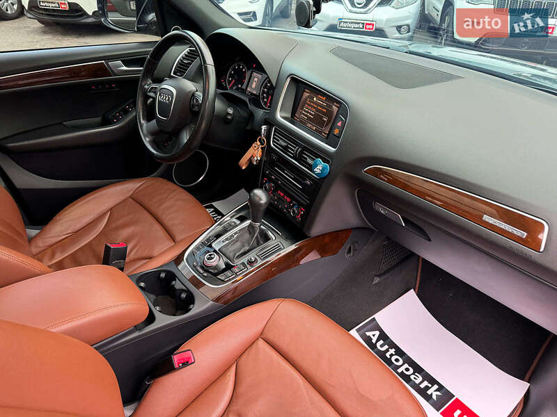 Позашляховик / Кросовер Audi Q5 2010 в Вінниці