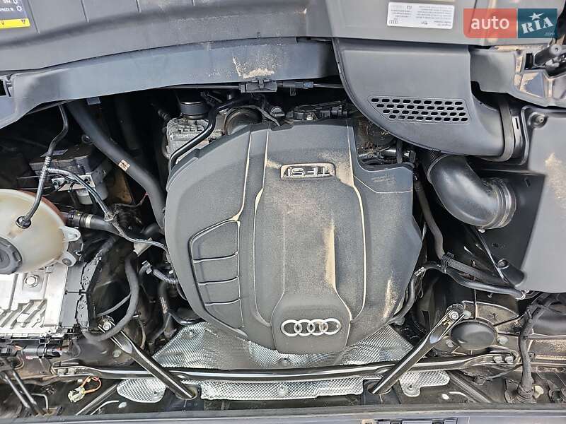 Внедорожник / Кроссовер Audi Q5 2017 в Киеве