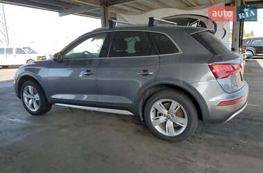 Позашляховик / Кросовер Audi Q5 2019 в 