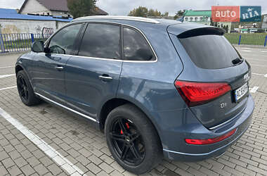 Позашляховик / Кросовер Audi Q5 2015 в 
