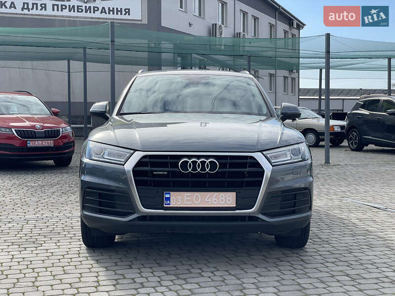 Внедорожник / Кроссовер Audi Q5 2019 в Мукачево