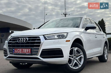 Позашляховик / Кросовер Audi Q5 2018 в 