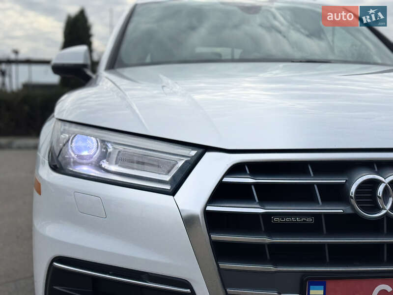 Внедорожник / Кроссовер Audi Q5 2018 в Сумах