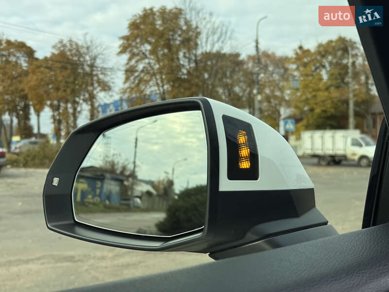 Внедорожник / Кроссовер Audi Q5 2018 в Сумах