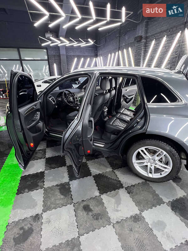 Внедорожник / Кроссовер Audi Q5 2014 в Киеве