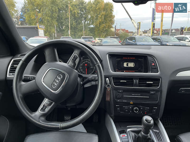 Позашляховик / Кросовер Audi Q5 2009 в Львові фото 12 Позашляховик / Кросовер Audi Q5 2009 в Львові