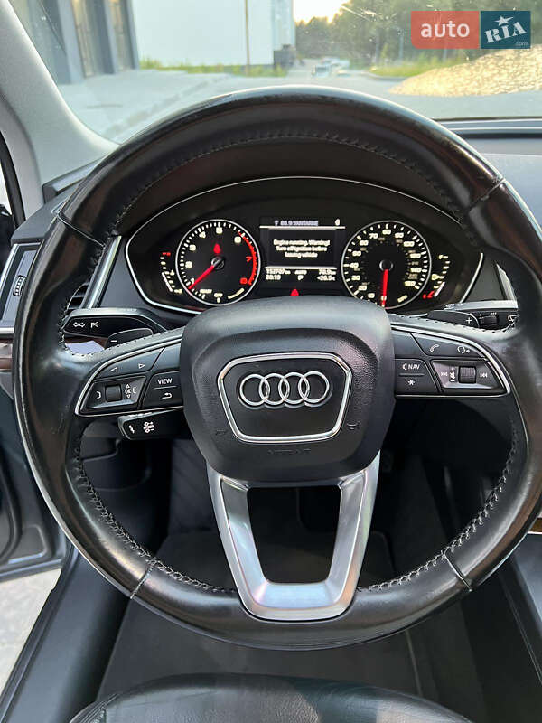 Позашляховик / Кросовер Audi Q5 2017 в Тернополі фото 24 Позашляховик / Кросовер Audi Q5 2017 в Тернополі