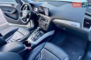 Позашляховик / Кросовер Audi Q5 2016 в 