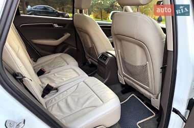 Позашляховик / Кросовер Audi Q5 2011 в 
