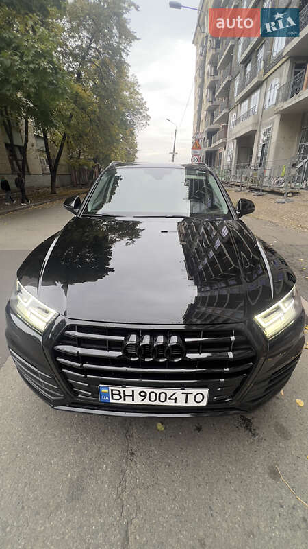 Внедорожник / Кроссовер Audi Q5 2019 в Киеве