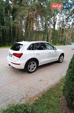 Внедорожник / Кроссовер Audi Q5 2015 в 