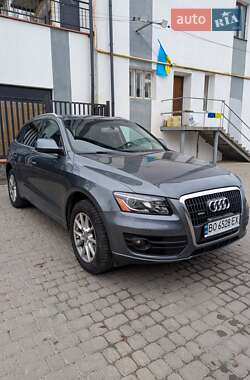 Внедорожник / Кроссовер Audi Q5 2012 в Черновцах
