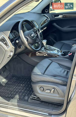 Позашляховик / Кросовер Audi Q5 2015 в  фото 9 Позашляховик / Кросовер Audi Q5 2015 в