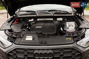 Внедорожник / Кроссовер Audi Q5 2024 в 