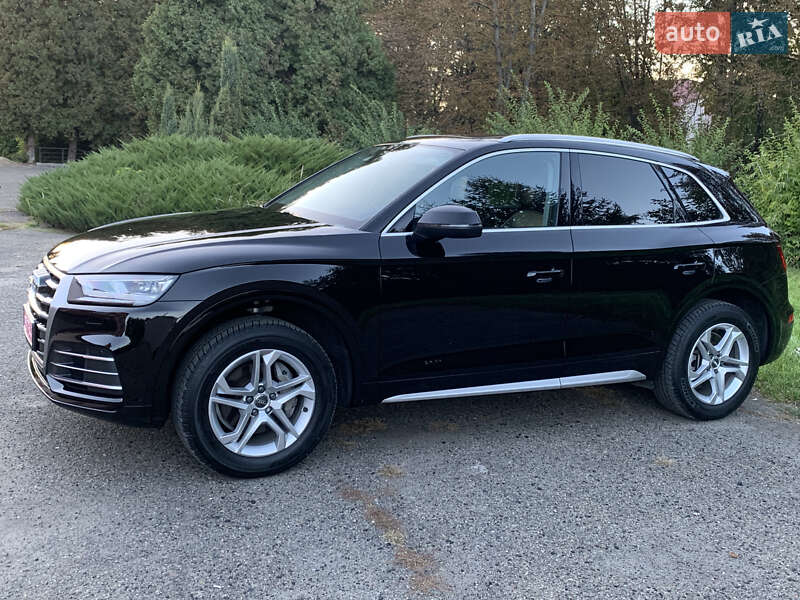Внедорожник / Кроссовер Audi Q5 2018 в Ивано-Франковске