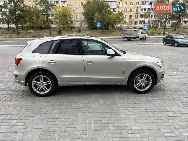 Позашляховик / Кросовер Audi Q5 2016 в Дніпрі