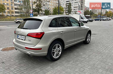 Позашляховик / Кросовер Audi Q5 2016 в 
