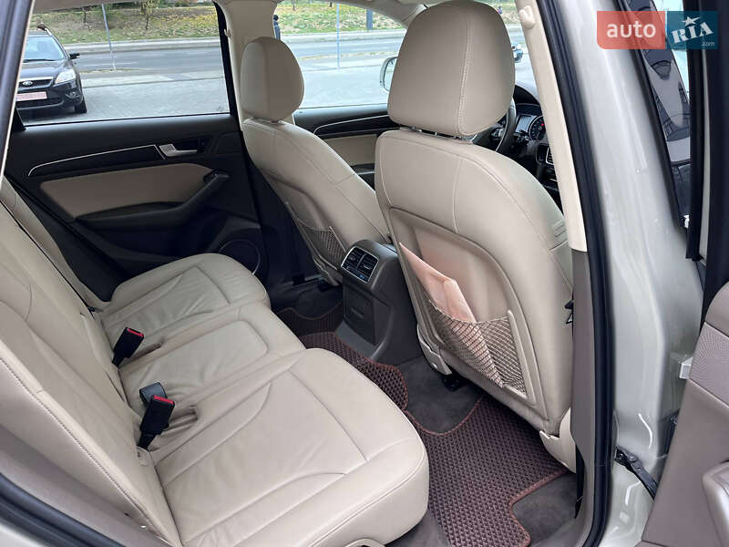 Позашляховик / Кросовер Audi Q5 2016 в Дніпрі