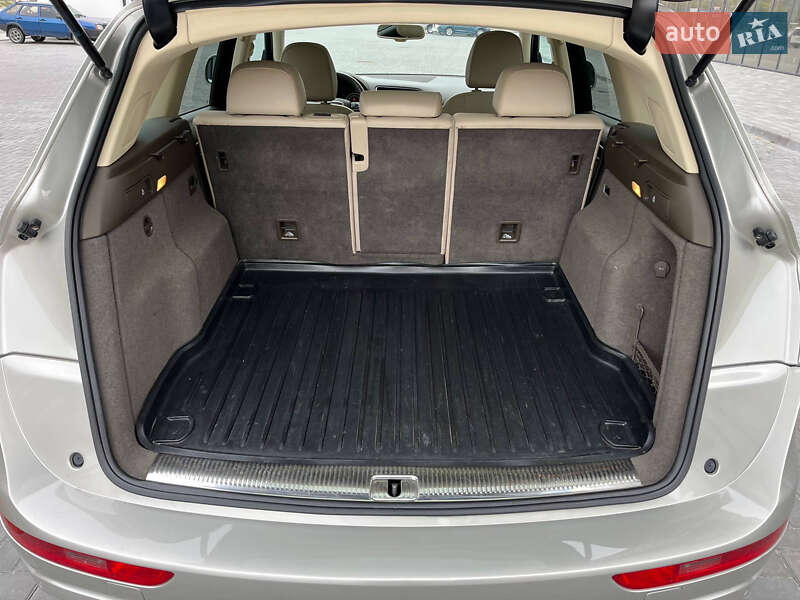 Позашляховик / Кросовер Audi Q5 2016 в Дніпрі