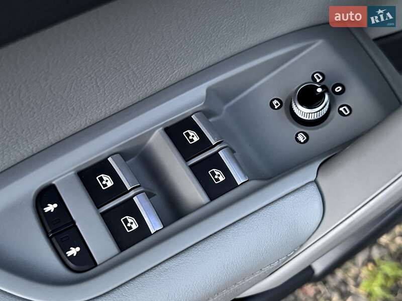 Внедорожник / Кроссовер Audi Q5 2019 в Ковеле фото 74 Внедорожник / Кроссовер Audi Q5 2019 в Ковеле