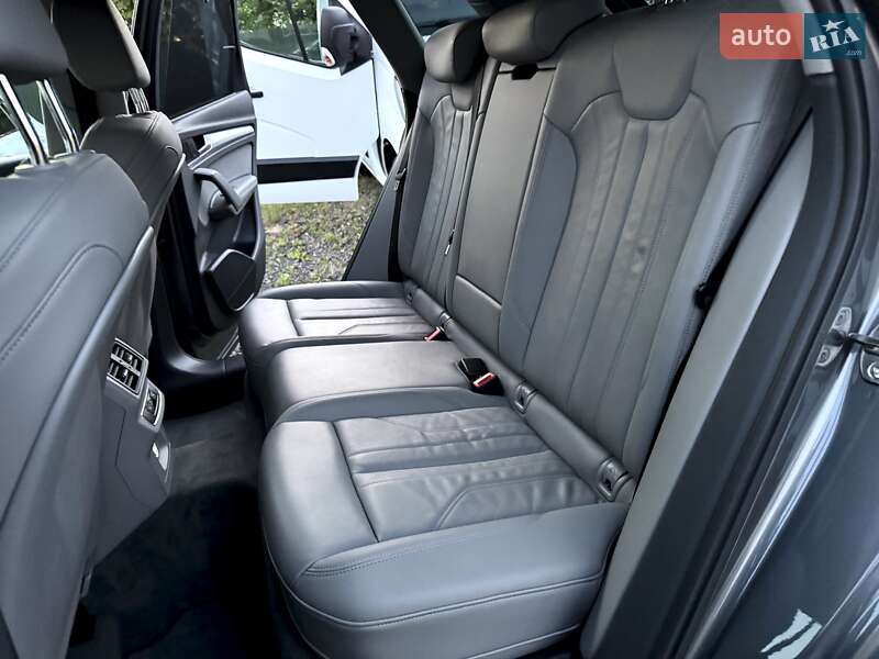 Внедорожник / Кроссовер Audi Q5 2019 в Ковеле фото 82 Внедорожник / Кроссовер Audi Q5 2019 в Ковеле