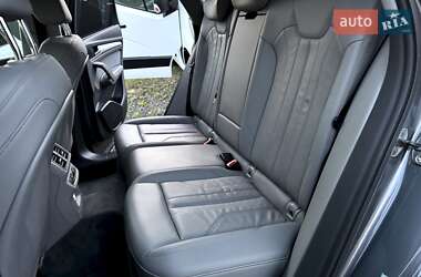 Позашляховик / Кросовер Audi Q5 2019 в  фото 82 Позашляховик / Кросовер Audi Q5 2019 в