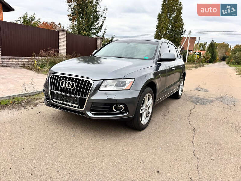 Внедорожник / Кроссовер Audi Q5 2015 в 