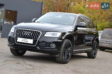 Позашляховик / Кросовер Audi Q5 2016 в  фото 2 Позашляховик / Кросовер Audi Q5 2016 в