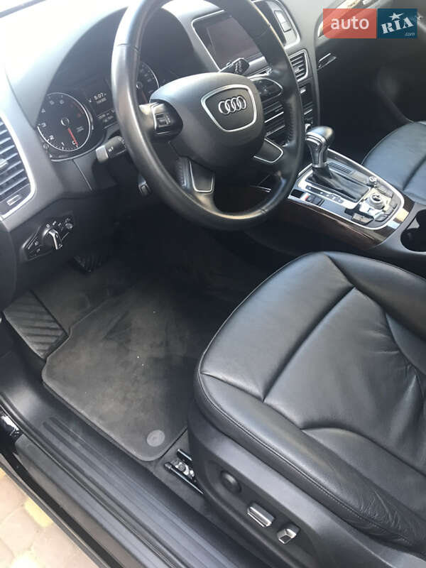 Позашляховик / Кросовер Audi Q5 2015 в Львові фото 16 Позашляховик / Кросовер Audi Q5 2015 в Львові