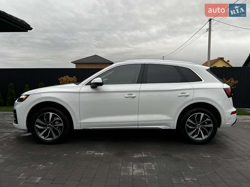 Позашляховик / Кросовер Audi Q5 2021 в Луцьку