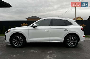 Позашляховик / Кросовер Audi Q5 2021 в 