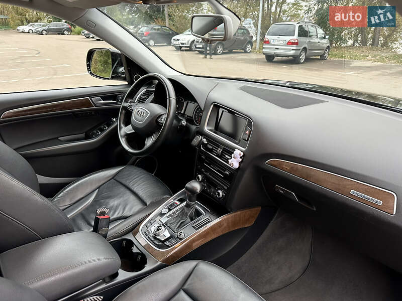 Позашляховик / Кросовер Audi Q5 2015 в Києві
