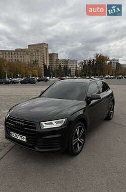 Внедорожник / Кроссовер Audi Q5 2018 в 