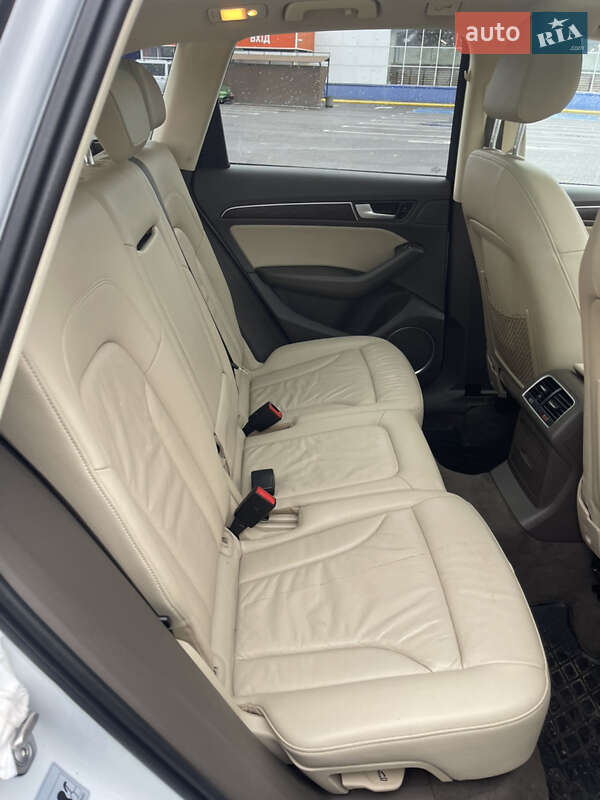 Позашляховик / Кросовер Audi Q5 2014 в Луцьку фото 23 Позашляховик / Кросовер Audi Q5 2014 в Луцьку