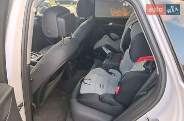Позашляховик / Кросовер Audi Q5 2023 в  фото 14 Позашляховик / Кросовер Audi Q5 2023 в