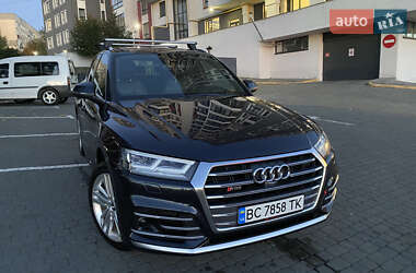 Позашляховик / Кросовер Audi Q5 2017 в Львові