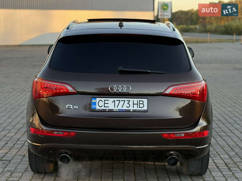 Позашляховик / Кросовер Audi Q5 2011 в Чернівцях