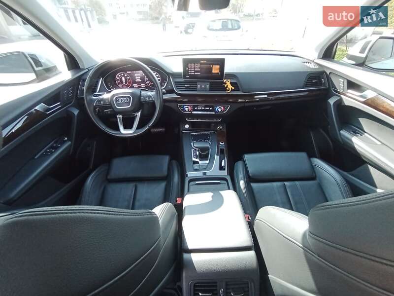 Позашляховик / Кросовер Audi Q5 2020 в Харкові