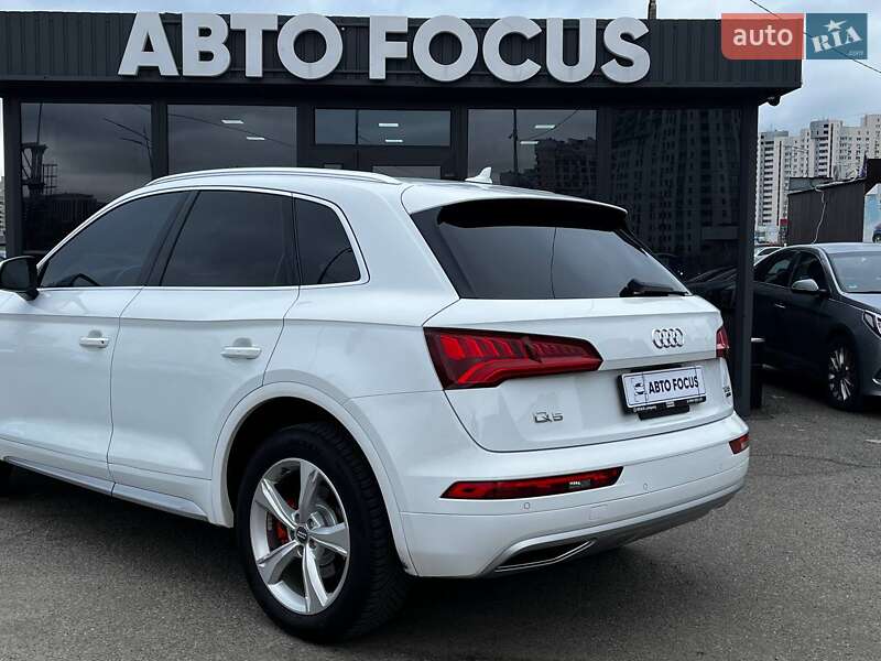 Внедорожник / Кроссовер Audi Q5 2018 в Киеве